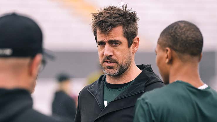 Image for Jets Impressed By How Quickly Aaron Rodgers Complaining About Roster